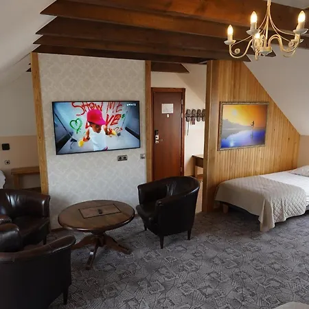 Randuri Hotel *