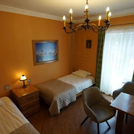Randuri Hotel *
