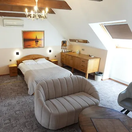 Hotel Randuri