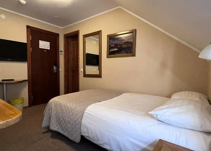 Raenduri Hotel Võru